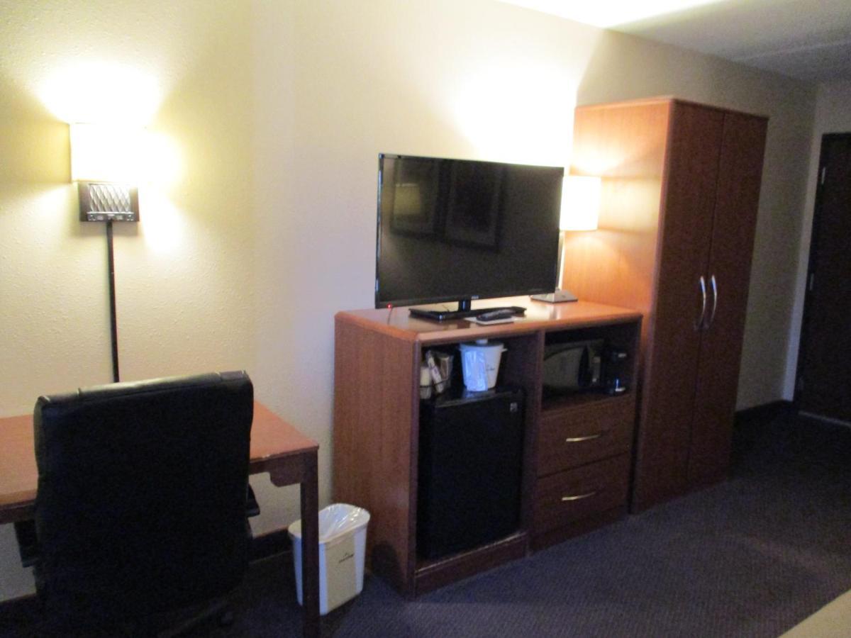 Americinn By Wyndham Hutchinson Luaran gambar