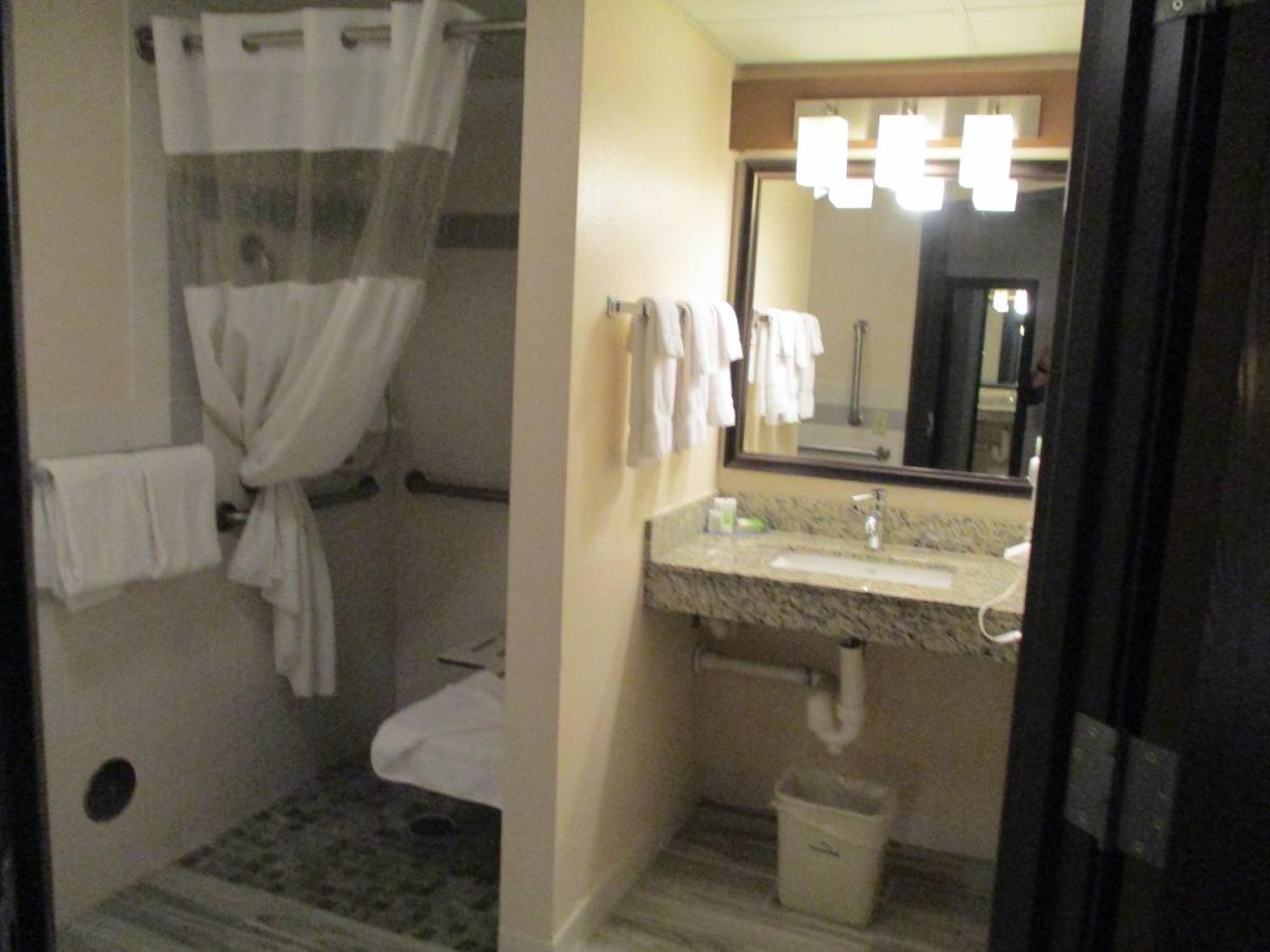 Americinn By Wyndham Hutchinson Luaran gambar