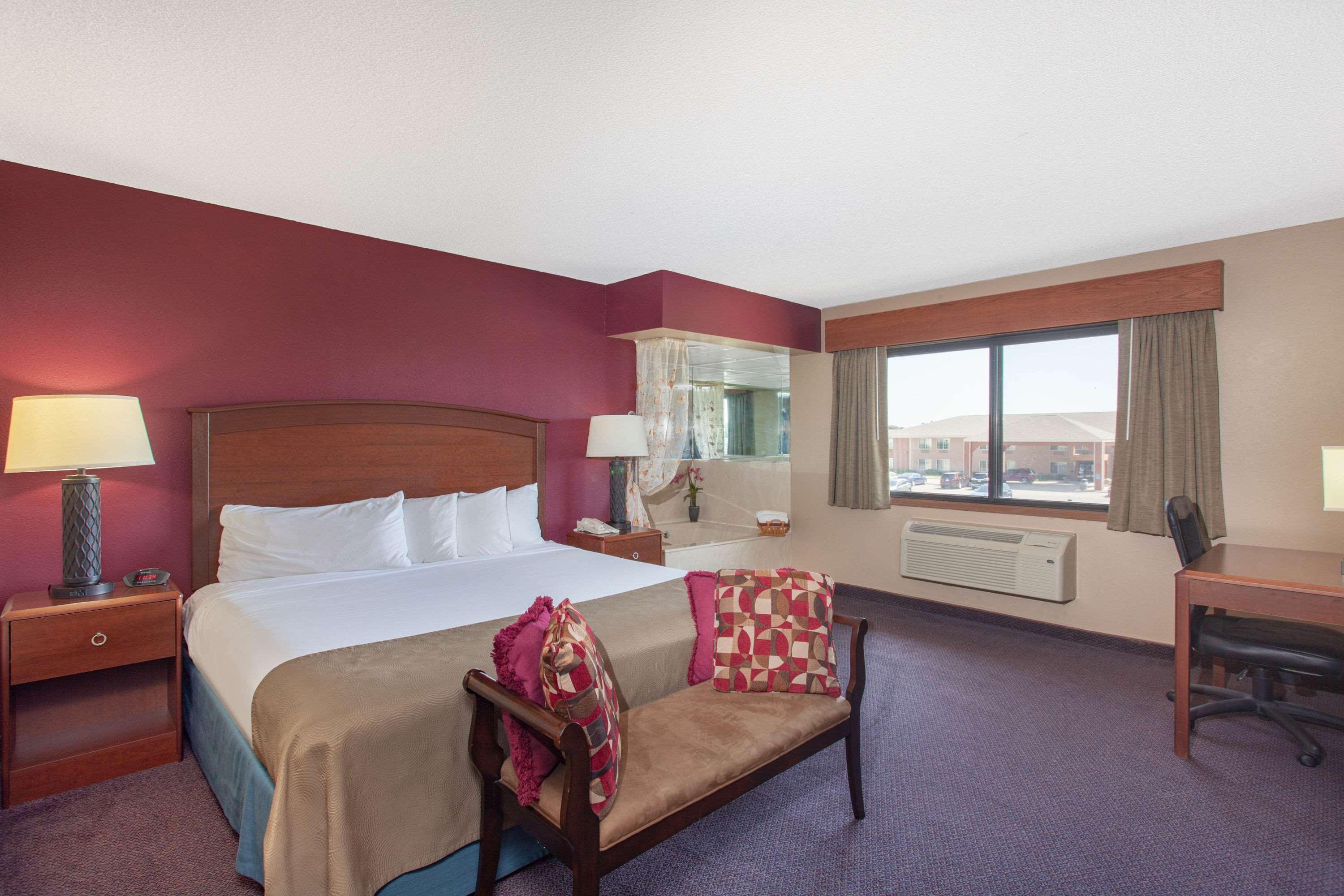 Americinn By Wyndham Hutchinson Luaran gambar