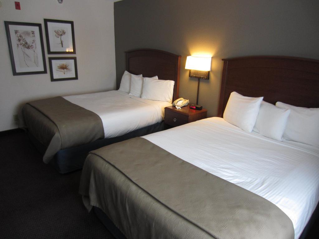 Americinn By Wyndham Hutchinson Bilik gambar