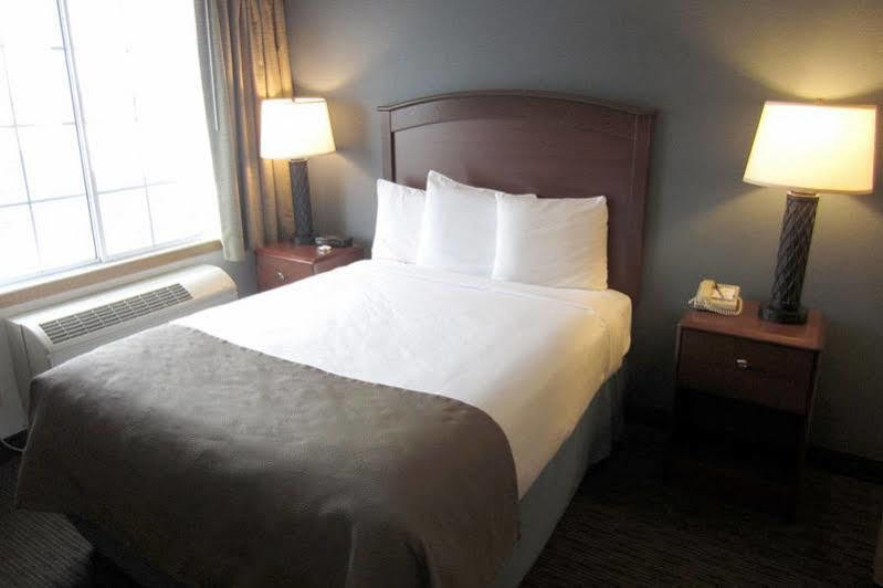 Americinn By Wyndham Hutchinson Luaran gambar